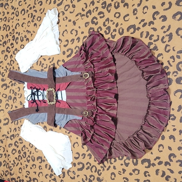 Hot Topic Dresses & Skirts - Sexy Pirate costume